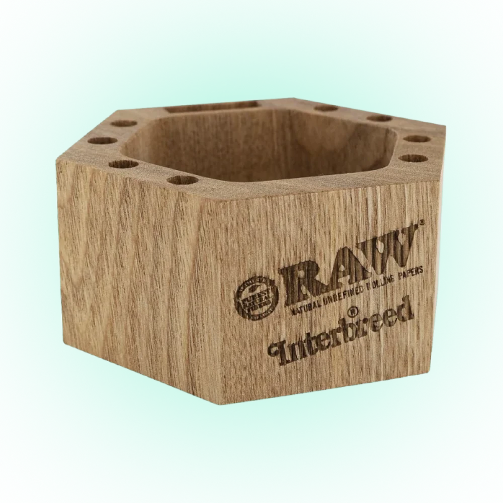 RAW X INTERBREED CHILLING WOOD ASHTRAY